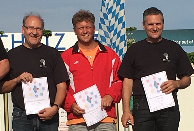 das Bild zeigt die Altersklassemannschaft KK 3x20, mit Gehard Greiner, Christian Baur und Otto Kutzer